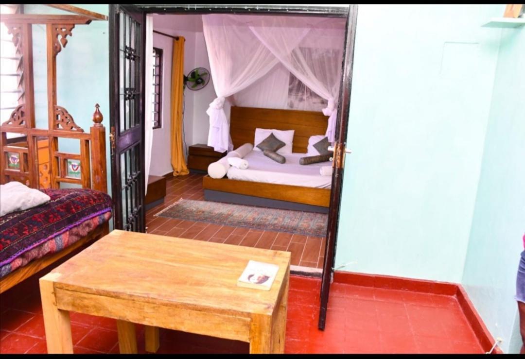 Mavericks Convenient Cozy Loft In Diani'S Cbd Укунда Екстериор снимка