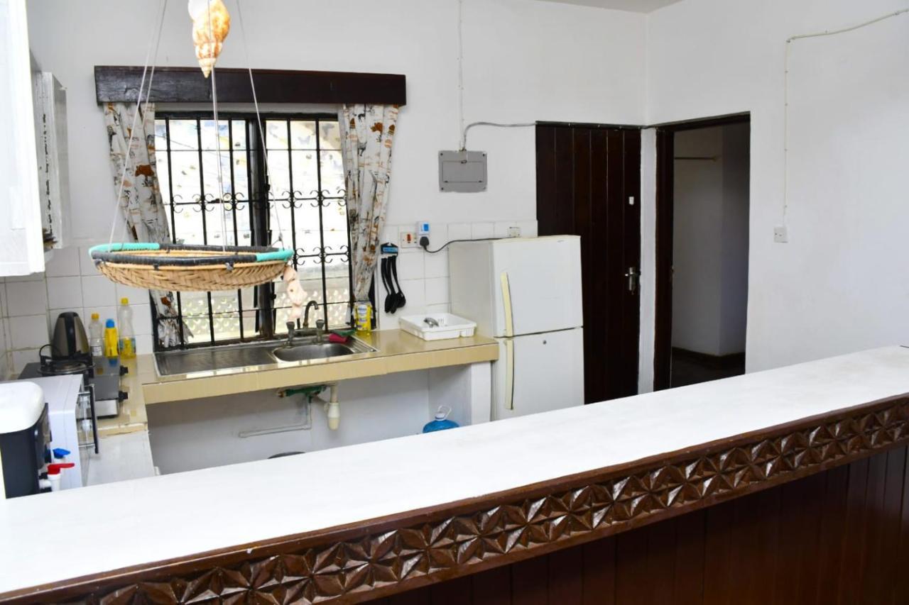 Mavericks Convenient Cozy Loft In Diani'S Cbd Укунда Екстериор снимка