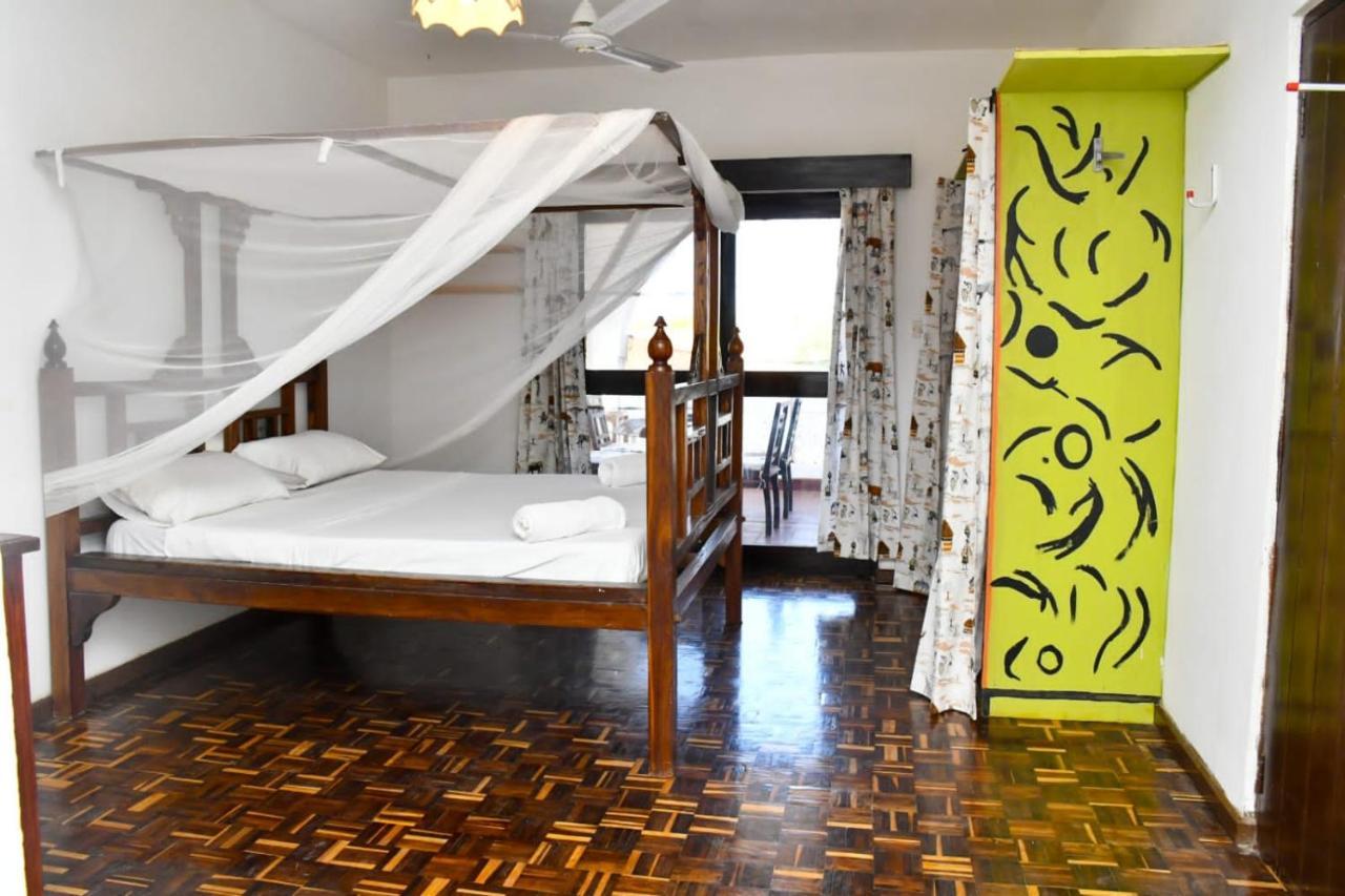 Mavericks Convenient Cozy Loft In Diani'S Cbd Укунда Екстериор снимка