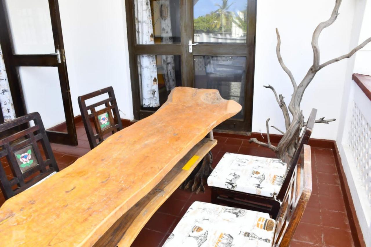 Mavericks Convenient Cozy Loft In Diani'S Cbd Укунда Екстериор снимка