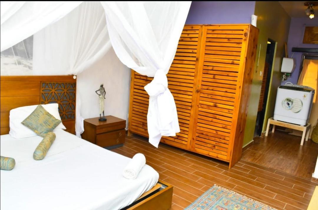 Mavericks Convenient Cozy Loft In Diani'S Cbd Укунда Екстериор снимка