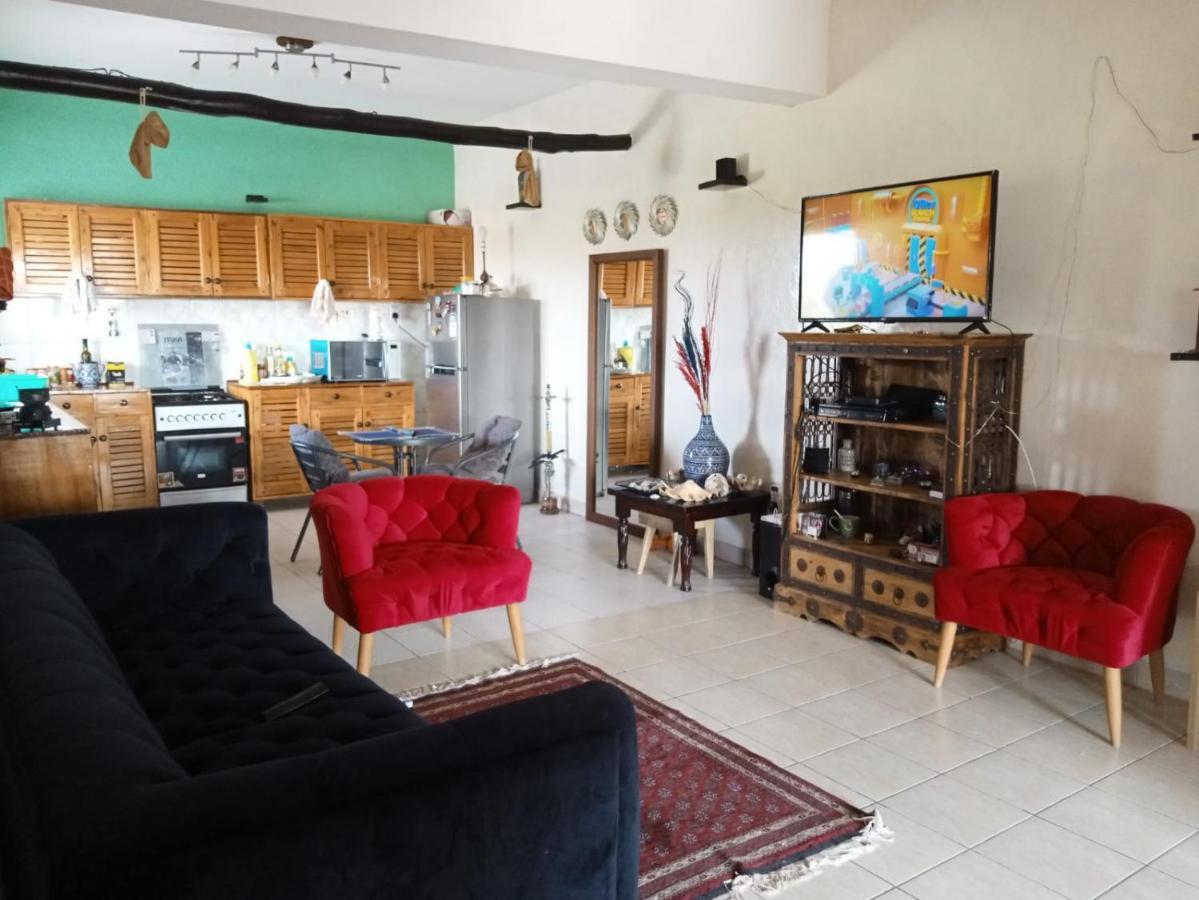 Mavericks Convenient Cozy Loft In Diani'S Cbd Укунда Екстериор снимка